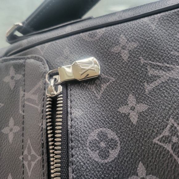 Louis vuitton messenger bag - Picture 5 of 7
